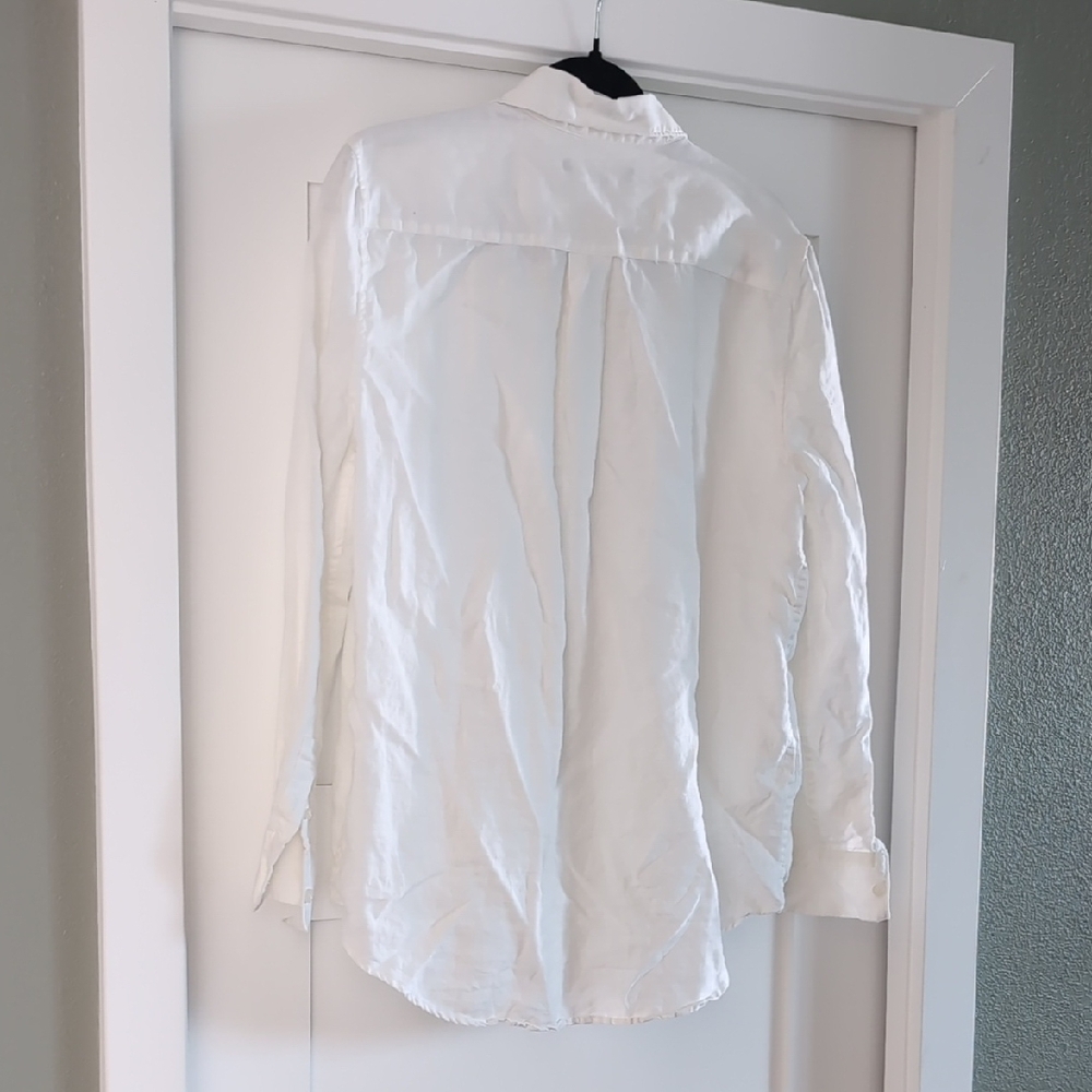 Quince Women's Linen Classic White Button Down Shirt - Picture 3 of 3